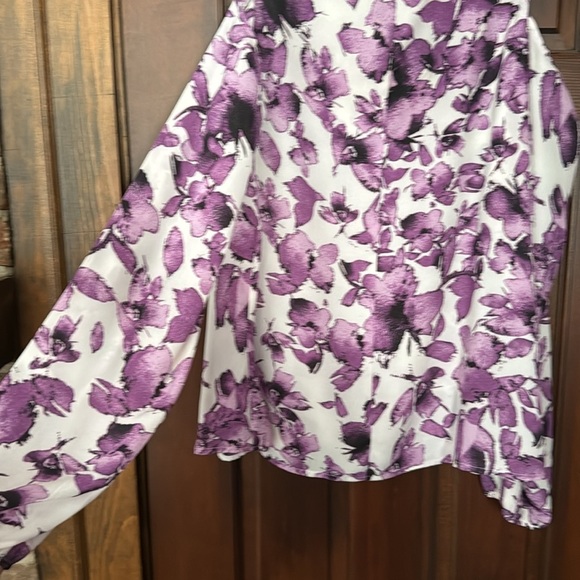 Charming Charlie Long Sleeve Cold Shoulder Top - Picture 9 of 9